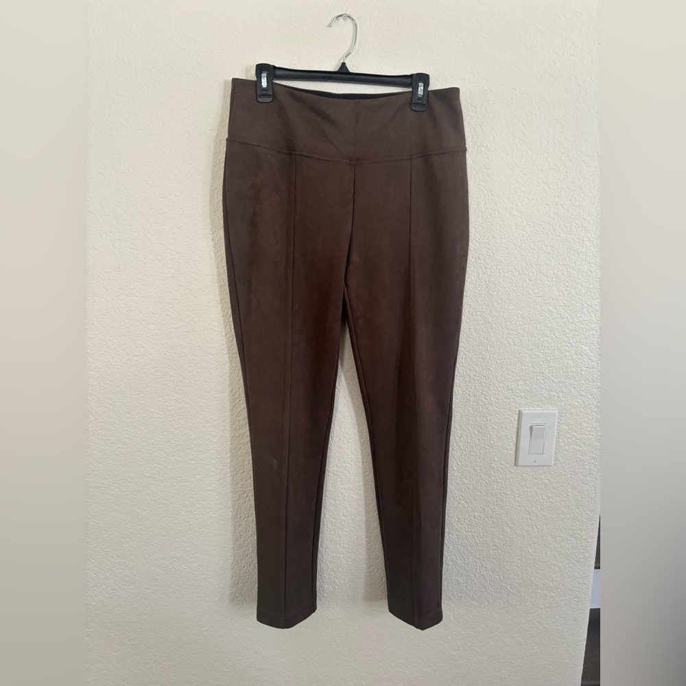 Andrew Marc‎ Faux Suede Leggings Size Medium Brown Seamed Pull On Pants